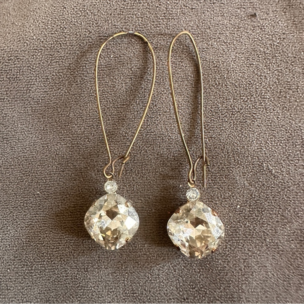 Champagne Crystal drop Earrings with Elegant Dangle Design Sparkling Bridal